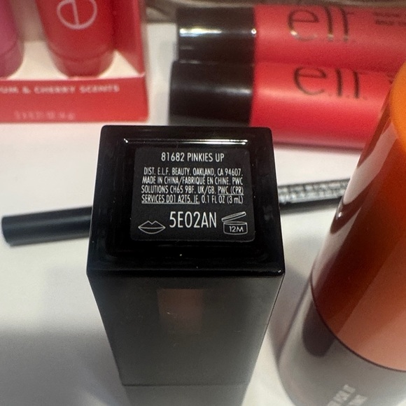 ELF and Benefit Lip Kit, concealers and mascara - Picture 4 of 14